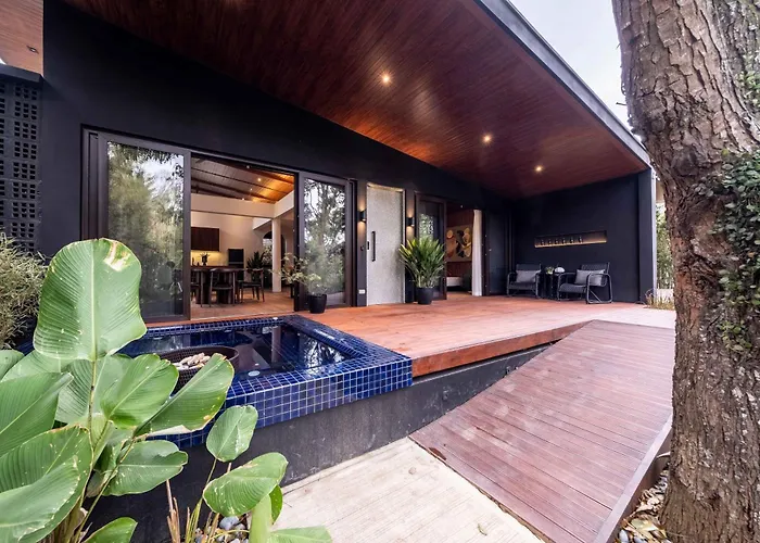 Shanti Cabin - Ezra Viniti Resort