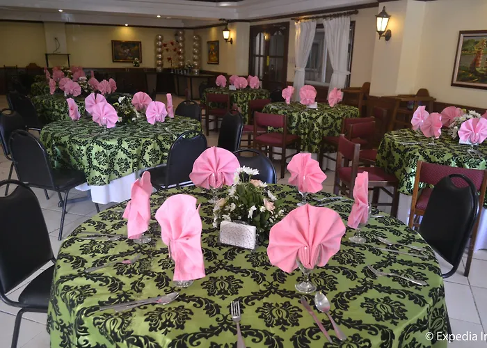 Tagaytay Country Hotel