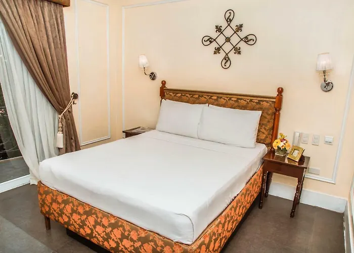 Viewpark Hotel Tagaytay